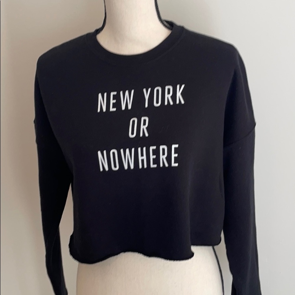 Knowlita cropped “New York or Nowhere” sweatshirt